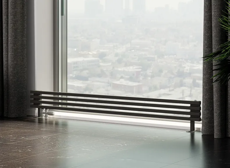 Трубчатый радиатор с квадратным профилем 30х30 GUARDO RETTA 3P 130 мм высотой, 700 мм шириной, 3 секции, нижнее по краям подключение, 3P-0700-03 BK-VER RAL9005 черный глянец