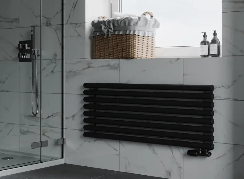 Трубчатый радиатор с круглой трубой 42 мм GUARDO TORRE 4D 506 мм высотой, 400 мм шириной, 9 секций, нижнее по краям подключение, 4D-0400-09 BK-VER R9005(G) черный глянец