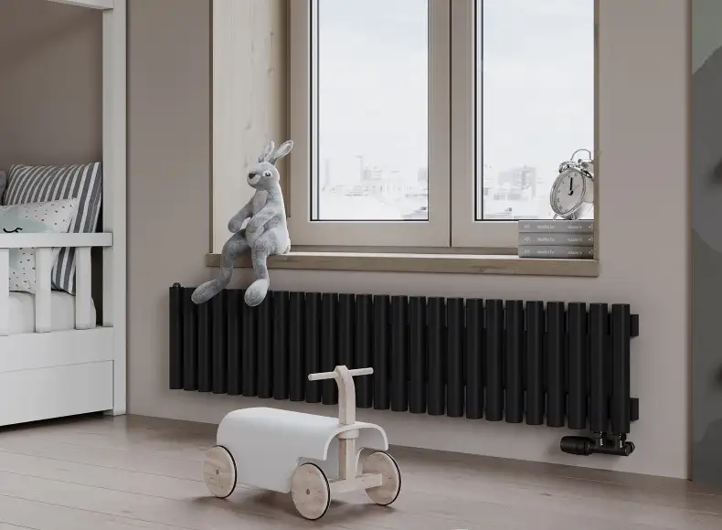 Трубчатый радиатор с круглой трубой 42 мм GUARDO TORRE 4D высотой 400 мм, 100 мм шириной, 2 секции, нижнее в крайних секциях подключение, 4D-0400-02 BK-GOR R9005(G) черный глянец