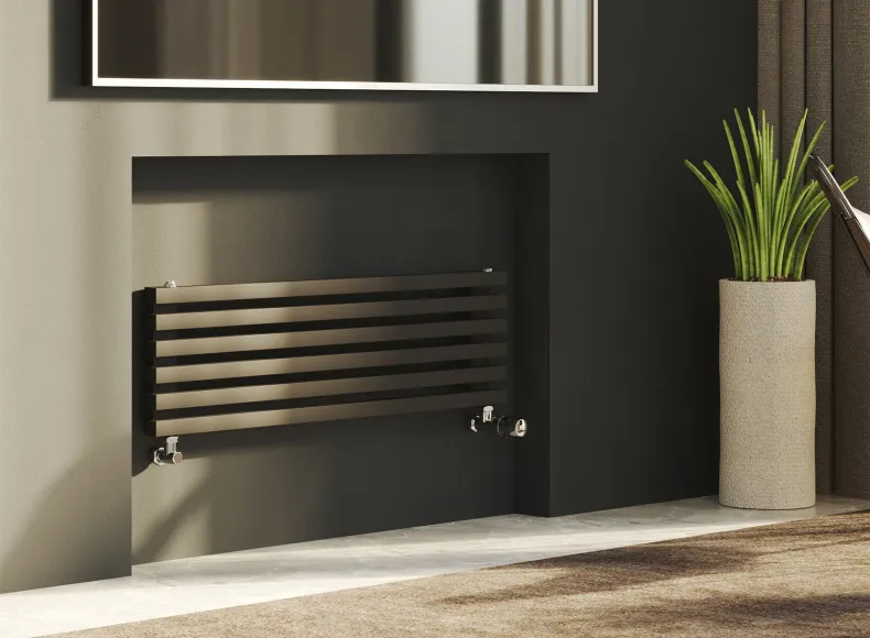 Трубчатый радиатор с квадратным профилем 30х30 GUARDO RETTA 3P 330 мм высотой, 700 мм шириной, 7 секций, нижнее по краям подключение, 3P-0700-07 BK-VER RAL9005 черный глянец