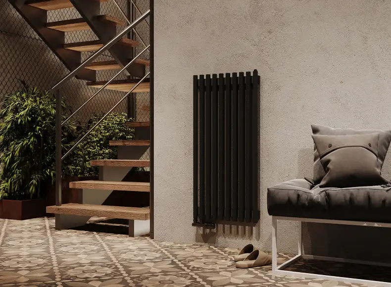 Трубчатый радиатор с круглой трубой 32 мм GUARDO TORRE 3D высотой 1100 мм, 82 мм шириной, 2 секции, нижнее в крайних секциях подключение, 3D-1100-02 BK-GOR R9005(G) черный глянец