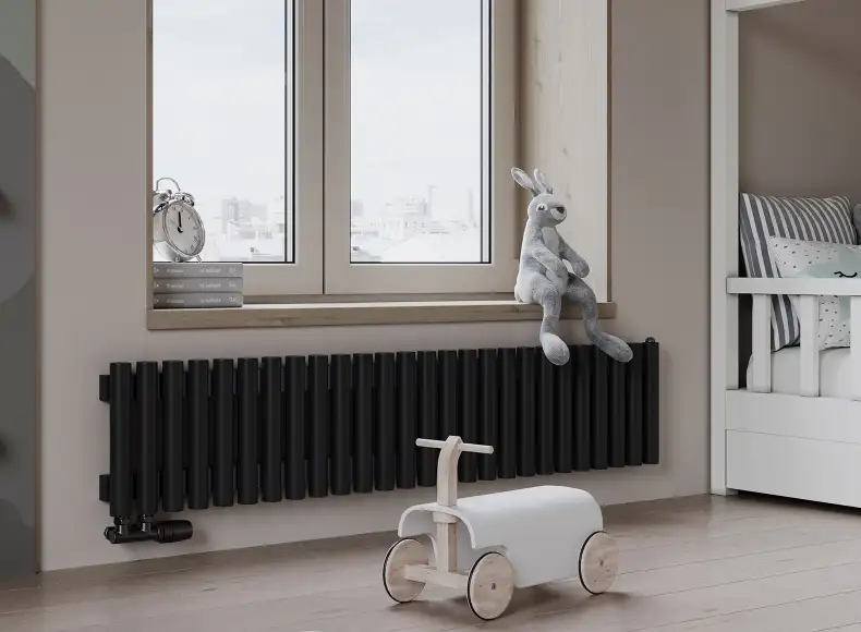 Трубчатый радиатор с круглой трубой 42 мм GUARDO TORRE 4D высотой 300 мм, 100 мм шириной, 2 секции, нижнее в крайних секциях подключение, 4D-0300-02 BK-GOR R9005(G) черный глянец