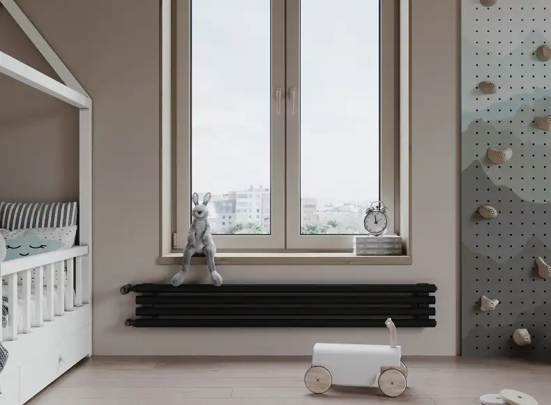 Трубчатый радиатор с круглой трубой 42 мм GUARDO TORRE 4D 216 мм высотой, 400 мм шириной, 4 секции, нижнее по краям подключение, 4D-0400-04 BK-VER R9005(G) черный глянец