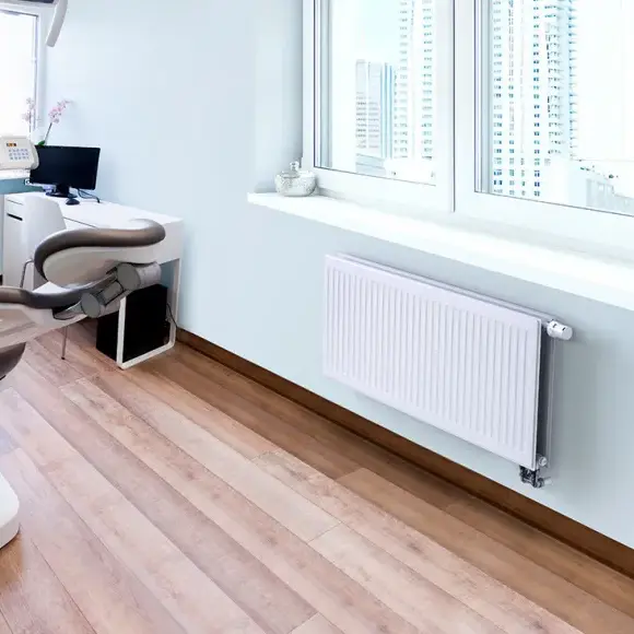 Радиатор панельный Royal Thermo VENTIL HYGIENE VH10 высотой 500 мм