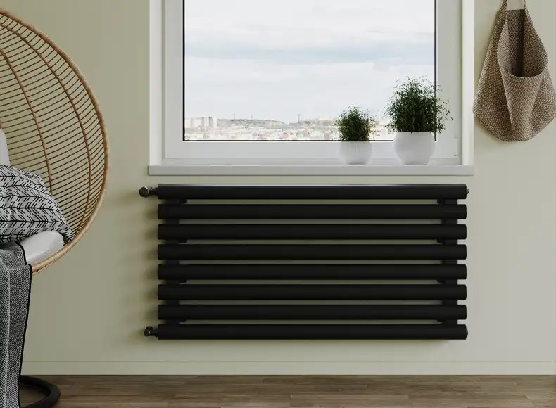 Трубчатый радиатор с круглой трубой 60 мм GUARDO TORRE 6D 531 мм высотой, 400 мм шириной, 7 секций, нижнее по краям подключение, 6D-0400-07 BK-VER R9005(G) черный глянец