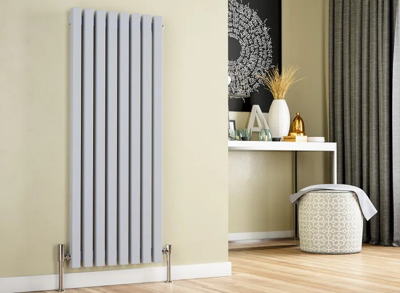 Трубчатый радиатор с квадратным профилем 40x40 GUARDO RETTA 4P 300 мм высотой, 220 мм шириной, 4 секции, нижнее по краям подключение, 4P-0300-04 BK-GOR R7040(G) серый глянец